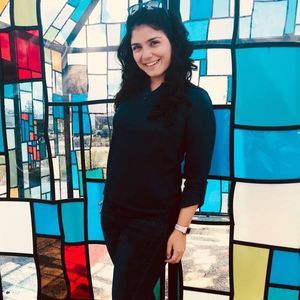 Meet your Posher, Anna